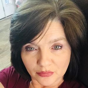 Meet your Posher, Angie m